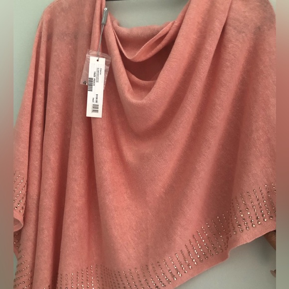 NWT linen light weight shawl or poncho . - Picture 9 of 9